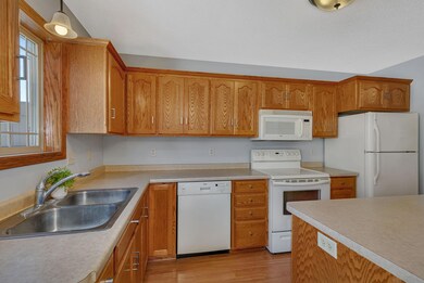 522 Graceview Loop, Saint Joseph, MN 56374 - photo 3