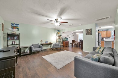 2406 Fox Water Dr, Spring, TX 77386 - photo 5