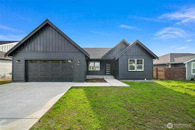 710 E 4th St, Everson, WA 98276 - photo 3