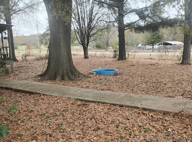 711 N F St, Quinton, OK 74561 - photo 4