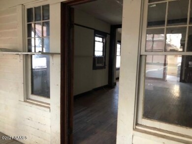 217 W Aspinwall St, Winslow, AZ 86047 - photo 4