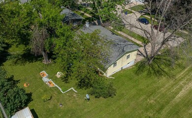 2801 Muriel Dr NW, Cedar Rapids, IA 52405 - photo 6