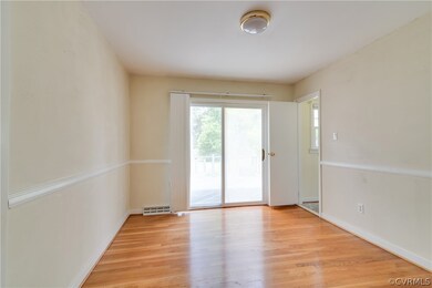 9813 Luscombe Ln, Henrico, VA 23228 - photo 7