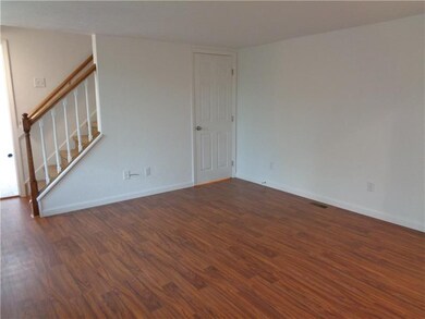 LIVING ROOM - LAMINATE FLOORING THROUGHOUT