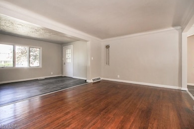 5185 Clement Ave, Maple Heights, OH 44137 - photo 3