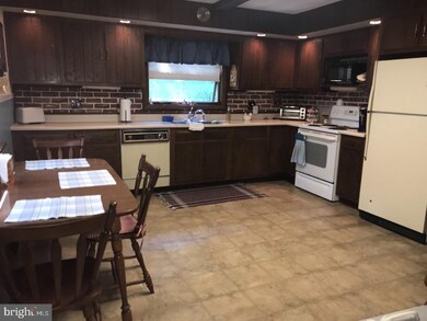 254 E High St, Coaldale, PA 18218 - photo 7