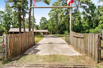 619 Virgie Community Rd, Magnolia, TX 77354 - photo 2