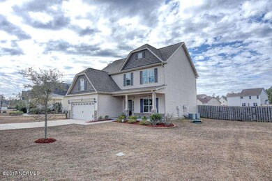 200 Wedgefield Cir Maple Hill-small-002-