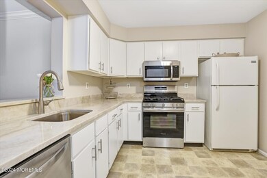 11-Kitchen