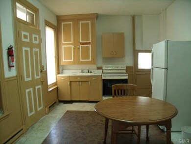 618 S 5th St unit 1, Allentown, PA 18103 - photo 2