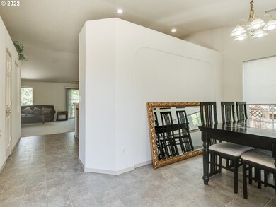 15703 SE Upman Way, Damascus, OR 97089 - photo 5