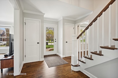 852 Mt Vernon Ct, Naperville, IL 60563 - photo 5