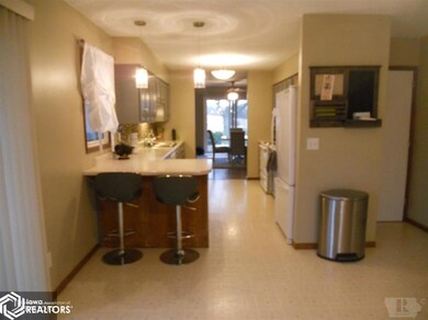 4120 E 5th St S, Newton, IA 50208 - photo 5