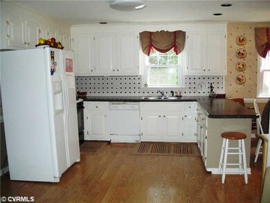 Kitchen - Another kitchen view.