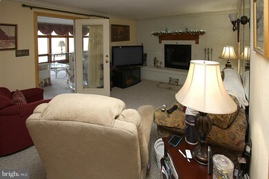 2963 Roosevelt Dr, Chambersburg, PA 17201 - photo 7