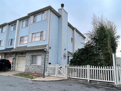 18 Candon Ct, Staten Island, NY 10309 - photo 4