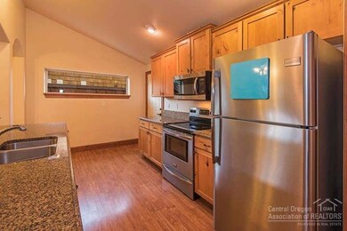 2497 NE Saranac Place, Bend, OR 97701 - photo 7