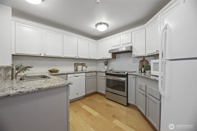 23916 NE 115th Ln unit 204, Redmond, WA 98053 - photo 4