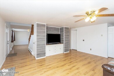 10-Living Room_IMG_7438