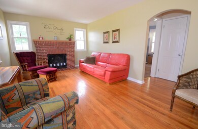 1204 Meadow View Rd, Pasadena, MD 21122 - photo 6