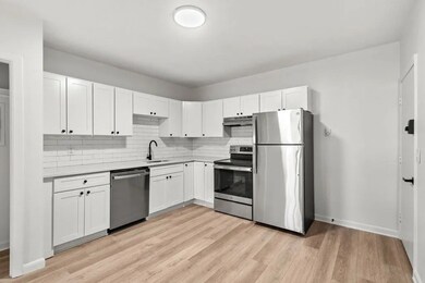 18 Pierce St unit 4, Foxboro, MA 02035 - photo 2