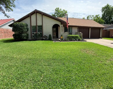 4903 Elm St, Pearland, TX 77581 - photo 2