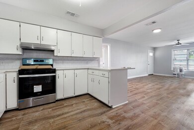 1906 N Main St, Weatherford, TX 76085 - photo 6