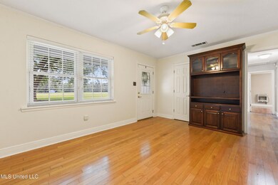 6709 Caraway Rd, Moss Point, MS 39562 - photo 2