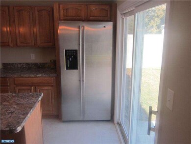 34 Pebble Ln, Willingboro, NJ 08046 - photo 3