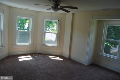 729 E D St unit A, Brunswick, MD 21716 - photo 6