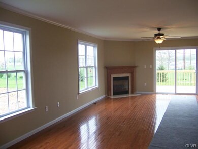835 Fieldstone Trail, Easton, PA 18040 - photo 2