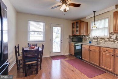 638 Murdock Rd, Baltimore, MD 21212 - photo 2