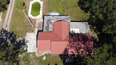 5902 Thonotosassa Rd, Plant City, FL 33565 - photo 3