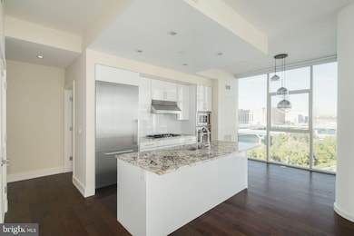 One Riverside Place unit 703, Philadelphia, PA 19103 - photo 5