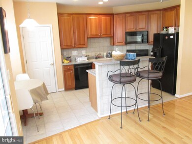 2307 Huntington Station Ct, Alexandria, VA 22303 - photo 3