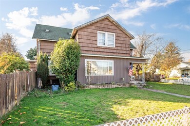 411 4th Ave SW, Castle Rock, WA 98611 - photo 3