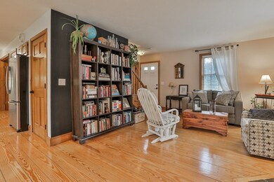 17 Newton Rd, Amesbury, MA 01913 - photo 3