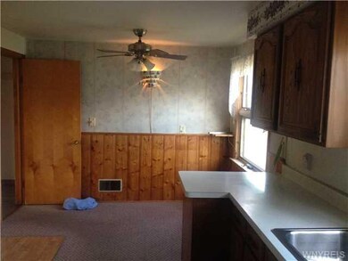 909 Pioneer Dr, North Tonawanda, NY 14120 - photo 5