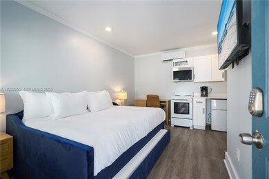 17784 Front Beach Rd unit 10, P C Beach, FL 32413 - photo 2