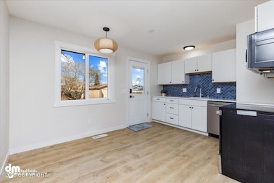 07-Kitchen-DW-1774