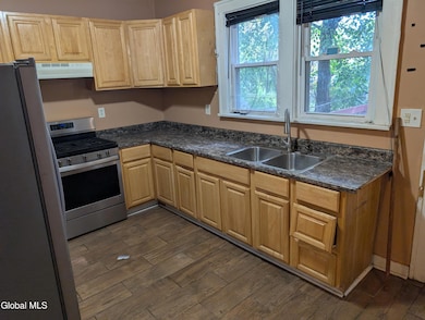 413 Summit Ave, Schenectady, NY 12307 - photo 5