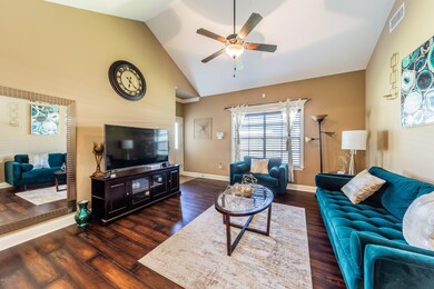 209BottleBrushLn-3-3