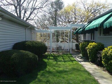 730 W Lackawanna Ave, Blakely, PA 18447 - photo 4