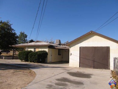 16486 Hughes Rd, Victorville, CA 92395 - photo 2
