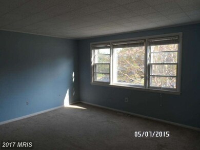 1006 Circle Dr, Halethorpe, MD 21227 - photo 3