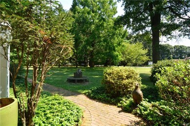 5235 Elgin Dr, Emmaus, PA 18049 - photo 3