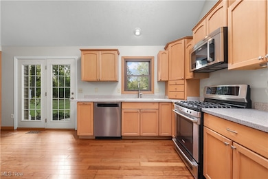 7224 Pine Woods Way, Olmsted Falls, OH 44138 - photo 4