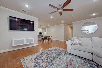 512 W 31st St, Houston, TX 77018 - photo 3