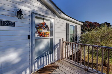 1207 April Loop, Siler City, NC 27344 - photo 5