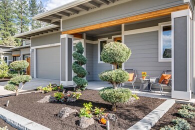 20053 SW Sunny Way, Bend, OR 97702 - photo 2